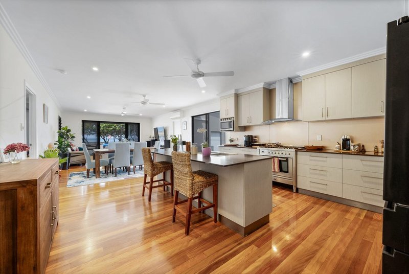 Photo - 58 Pacific Esplanade, Slade Point QLD 4740 - Image 10