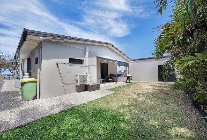 Photo - 58 Pacific Esplanade, Slade Point QLD 4740 - Image 19
