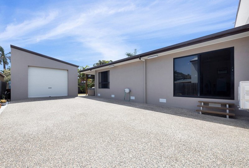 Photo - 58 Pacific Esplanade, Slade Point QLD 4740 - Image 21