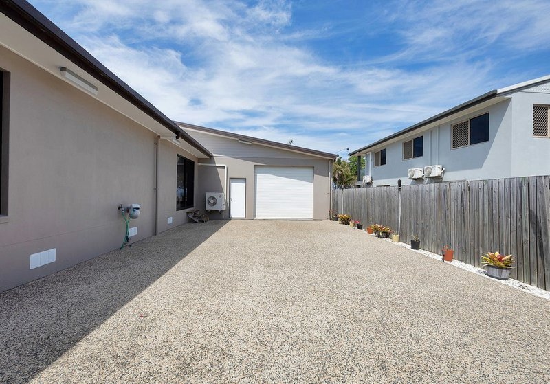 Photo - 58 Pacific Esplanade, Slade Point QLD 4740 - Image 22