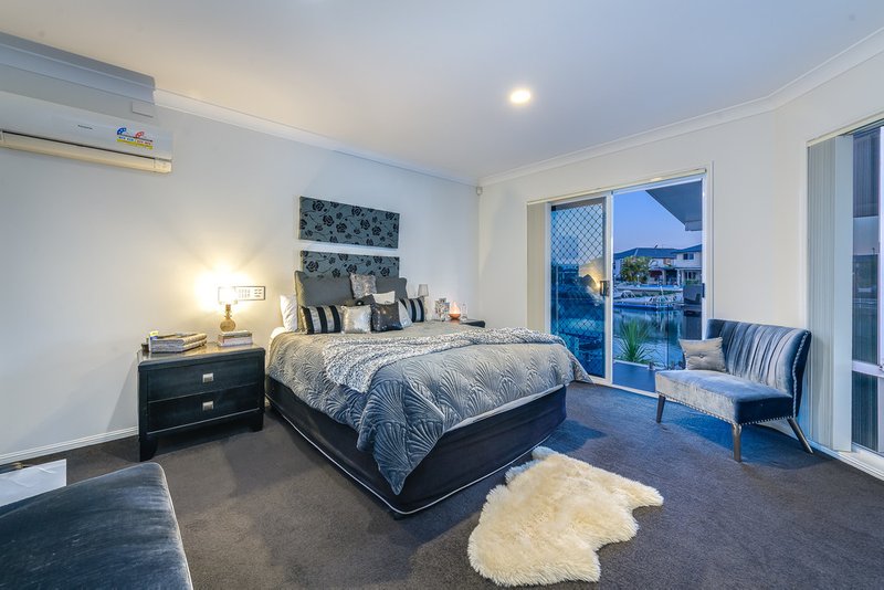 Photo - 58 Pebble Beach Drive, Runaway Bay QLD 4216 - Image 20