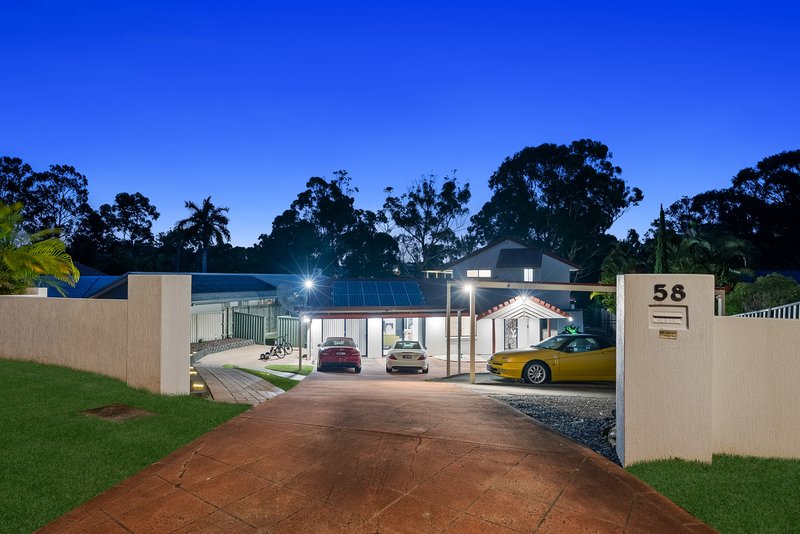 Photo - 58 Peter Thomson Drive, Parkwood QLD 4214 - Image 16