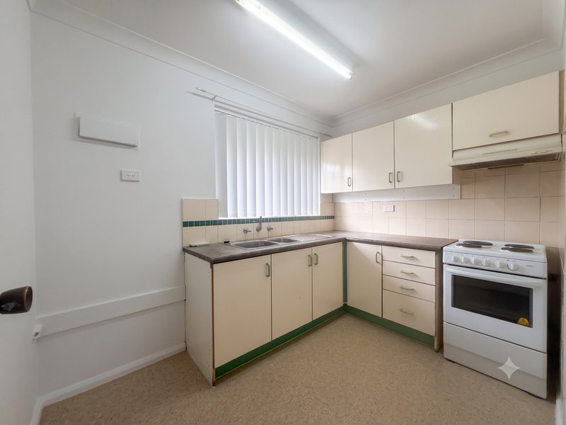 Photo - 5/8 Putland Street, St Marys NSW 2760 - Image 2