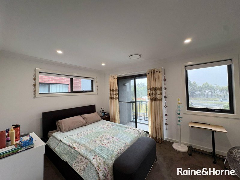 Photo - 58 Rainbows Way, Leppington NSW 2179 - Image 3