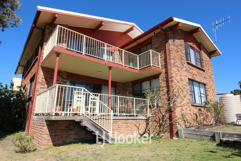 Photo - 58 Redhead Rd , Hallidays Point NSW 2430 - Image 3