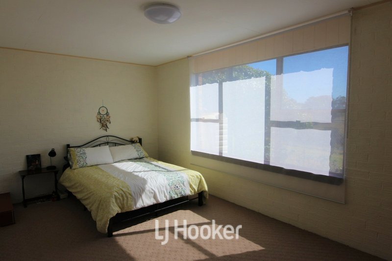 Photo - 58 Redhead Rd , Hallidays Point NSW 2430 - Image 9