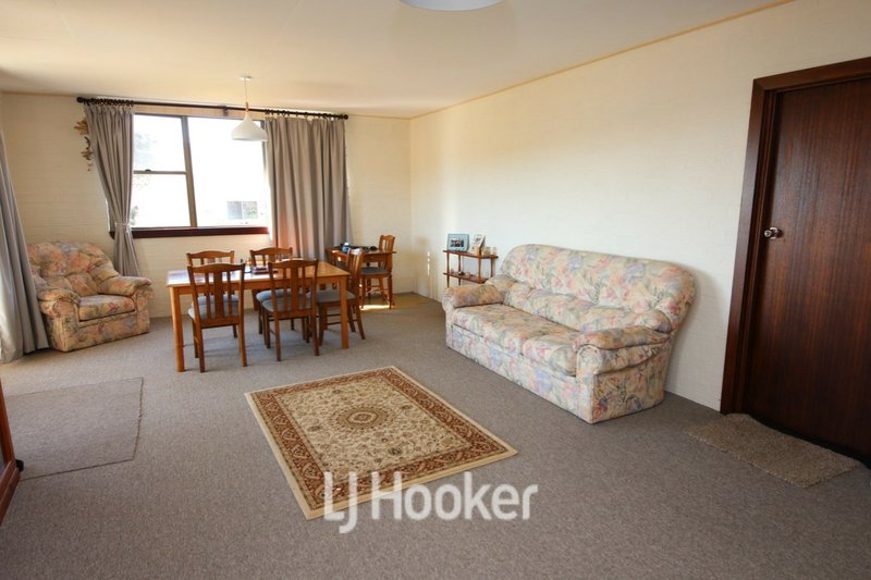 Photo - 58 Redhead Rd , Hallidays Point NSW 2430 - Image 10