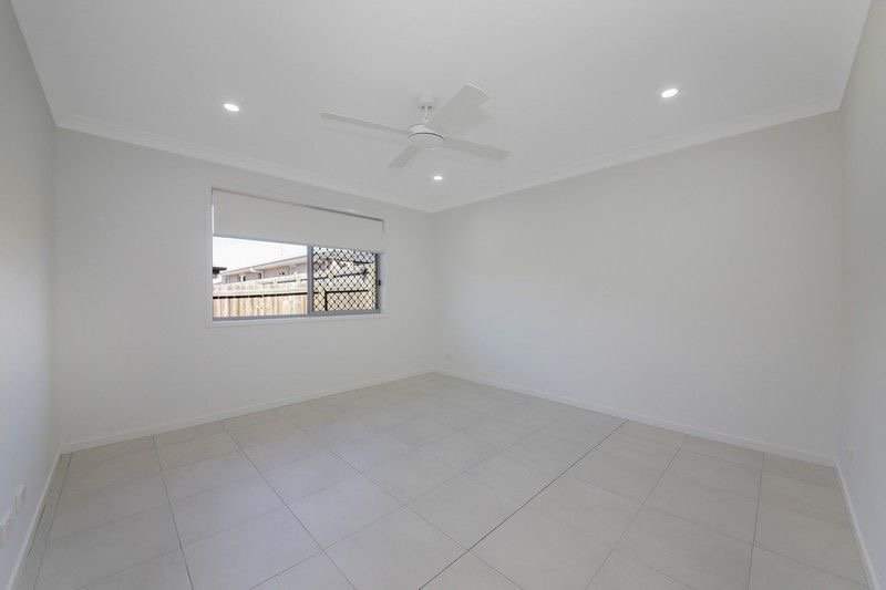 Photo - 58 Regatta Circuit, Burpengary QLD 4505 - Image 5