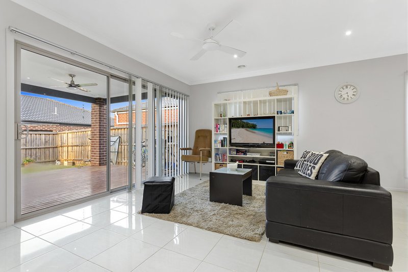 Photo - 58 Renaissance Boulevard, Mernda VIC 3754 - Image 4