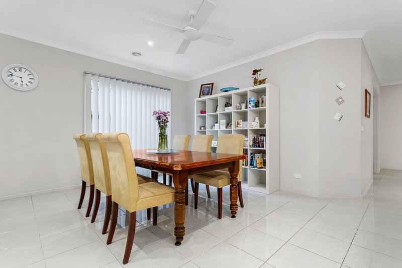 Photo - 58 Renaissance Boulevard, Mernda VIC 3754 - Image 5