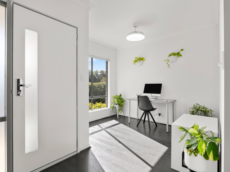 Photo - 58 River Run Circuit, Ormeau Hills QLD 4208 - Image 9