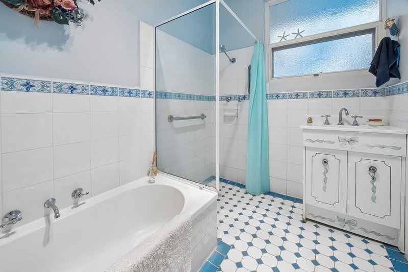 Photo - 58 Roberts Road, Hackham West SA 5163 - Image 14