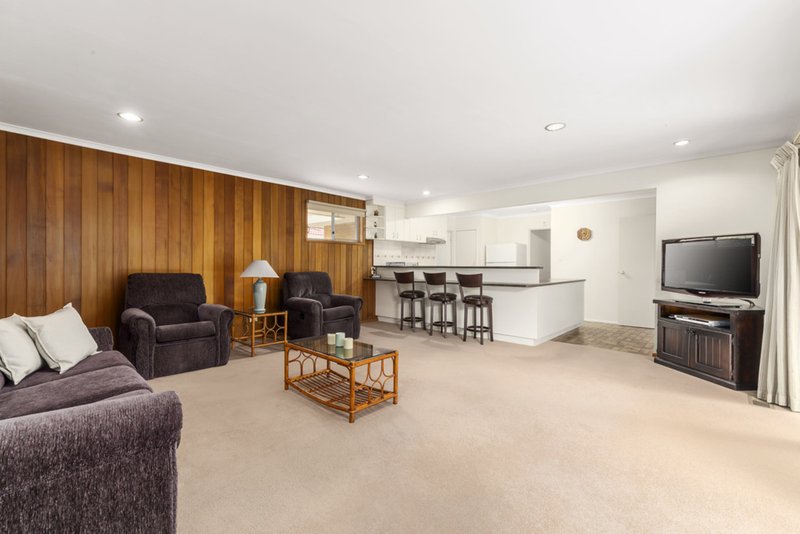 Photo - 58 Rodney Drive, Knoxfield VIC 3180 - Image 4