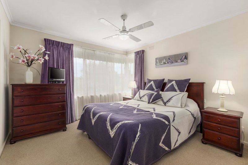 Photo - 58 Rodney Drive, Knoxfield VIC 3180 - Image 6