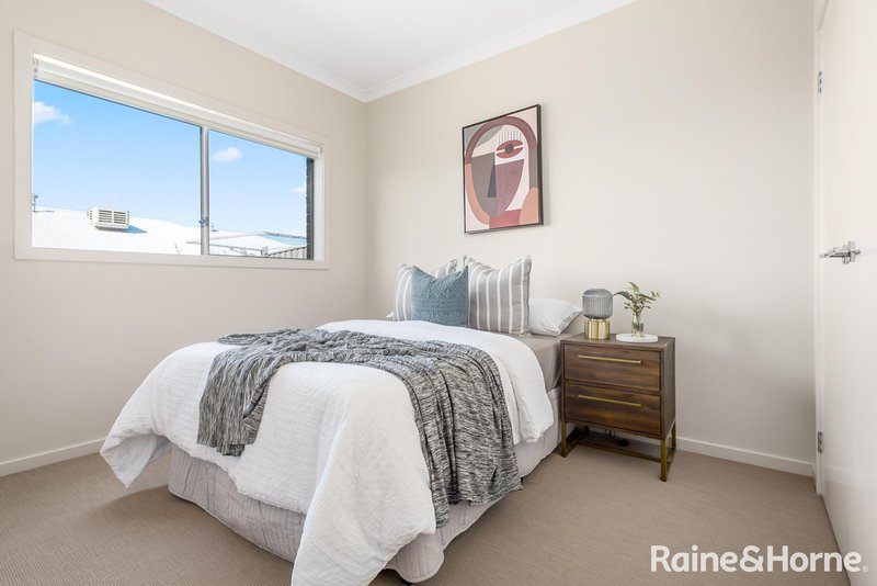 Photo - 58 Rosenthal Boulevard, Sunbury VIC 3429 - Image 14