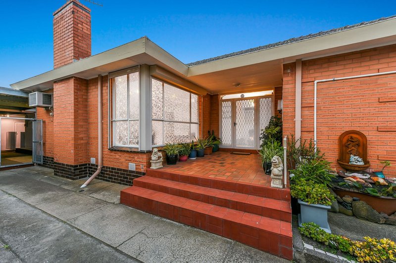 Photo - 58 Royal Avenue, Springvale VIC 3171 - Image 4