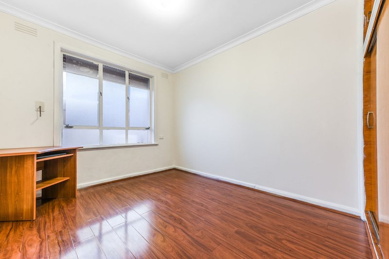 Photo - 58 Royal Avenue, Springvale VIC 3171 - Image 13