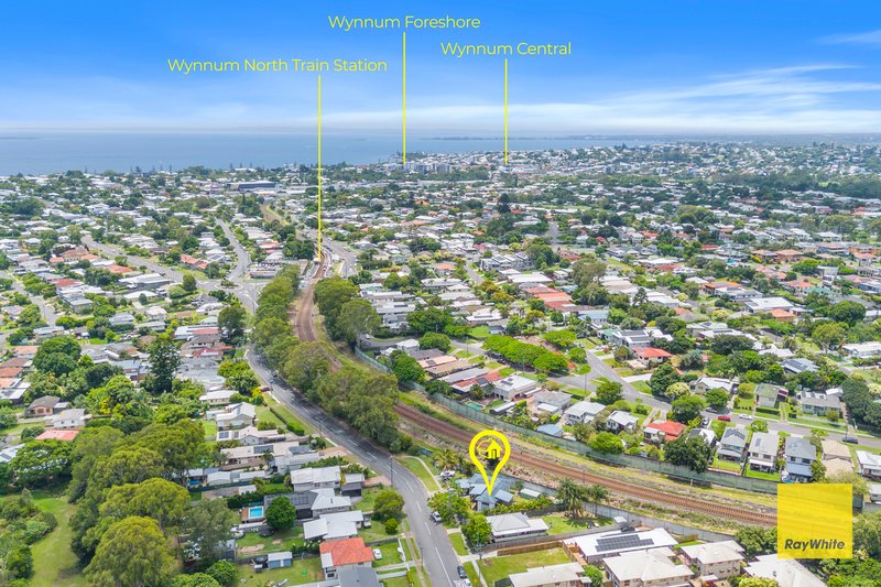 Photo - 58 Sandy Camp Road, Wynnum QLD 4178 - Image 22