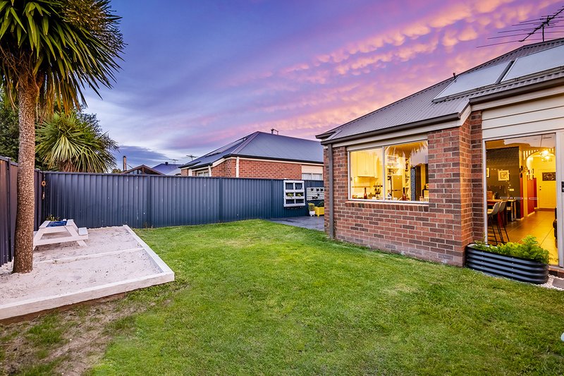 Photo - 58 Scarlet Crescent, Pakenham VIC 3810 - Image 20