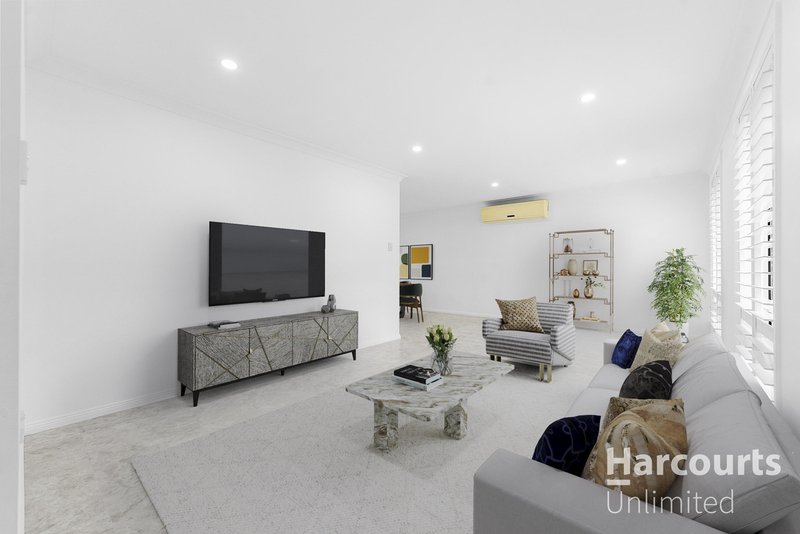 Photo - 58 Seabrook Crescent, Doonside NSW 2767 - Image 2