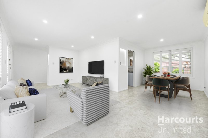 Photo - 58 Seabrook Crescent, Doonside NSW 2767 - Image 3