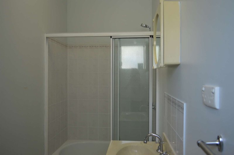 Photo - 58 Serissa Crescent, Annandale QLD 4814 - Image 5
