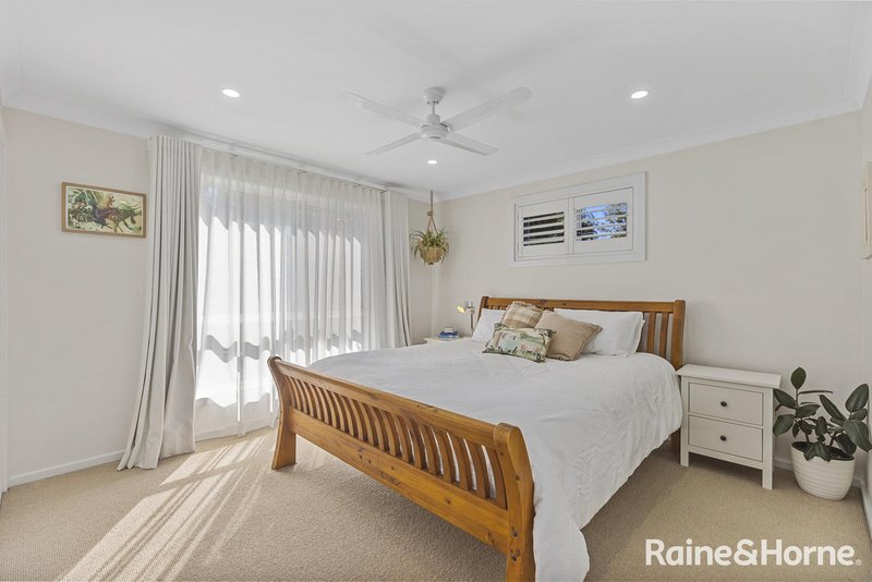 Photo - 58 Shannon Parade, Berkeley Vale NSW 2261 - Image 7