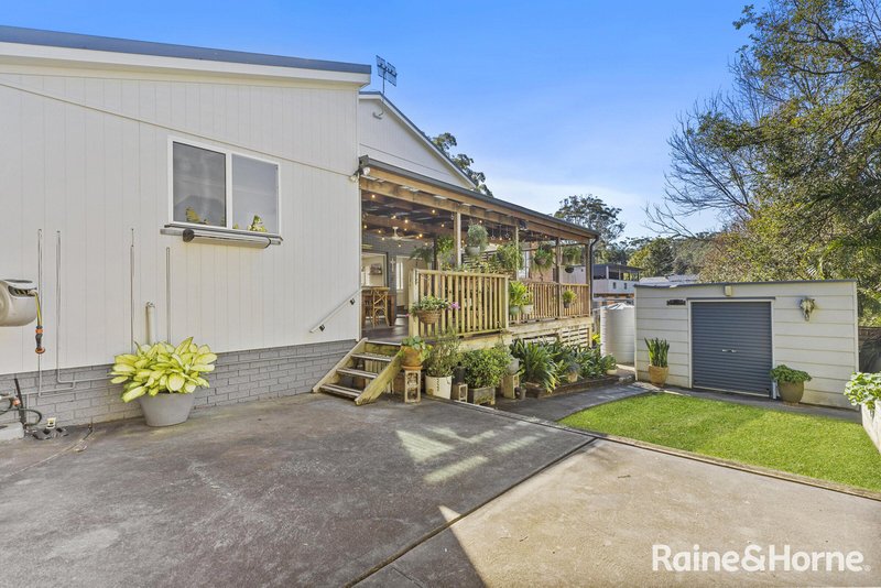 Photo - 58 Shannon Parade, Berkeley Vale NSW 2261 - Image 14