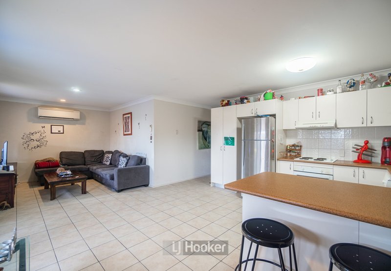 Photo - 5/8 Shareece Court, Crestmead QLD 4132 - Image 7