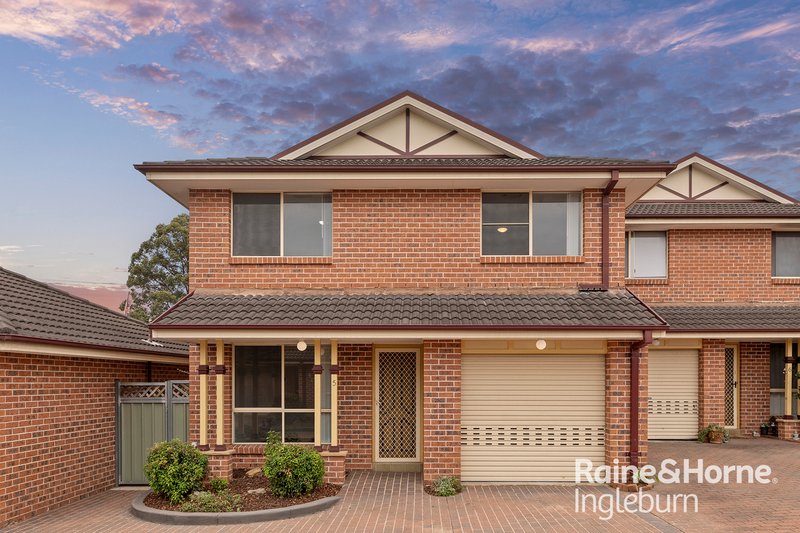 5/8 Sherack Place, Minto NSW 2566