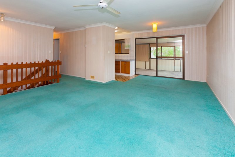 Photo - 58 Sirocco Street, Jamboree Heights QLD 4074 - Image 6