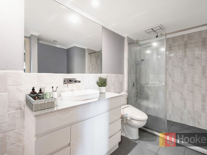 Photo - 5/8 St James Ave , Springvale VIC 3171 - Image 3