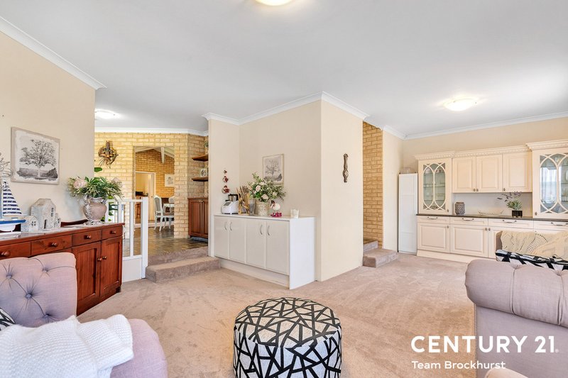 Photo - 58 Stirling Crescent, High Wycombe WA 6057 - Image 8