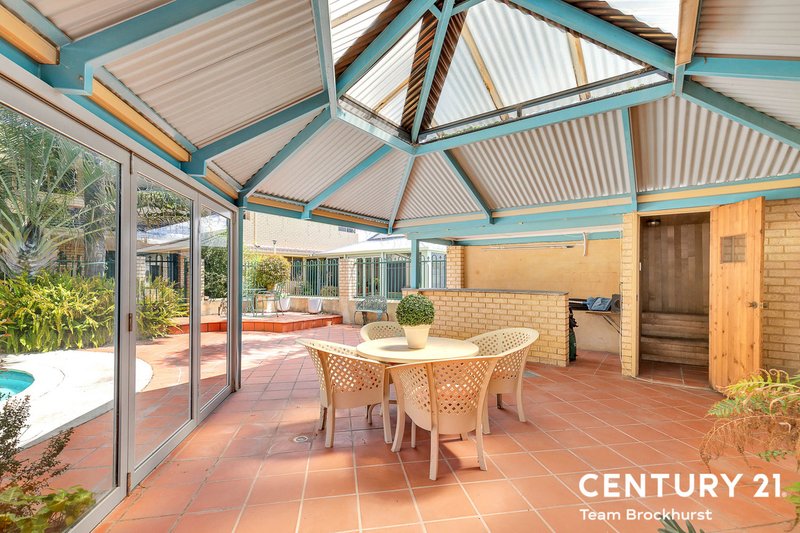 Photo - 58 Stirling Crescent, High Wycombe WA 6057 - Image 32