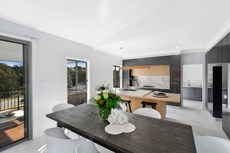 Photo - 58 Sumner Circuit, Terrigal NSW 2260 - Image 7