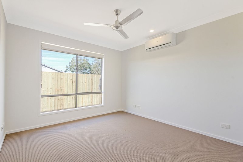 Photo - 58 Sunreef Street, Burpengary QLD 4505 - Image 5