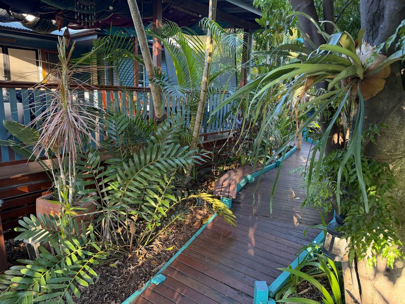 Photo - 58 Sunshine Avenue, Tarragindi QLD 4121 - Image 9