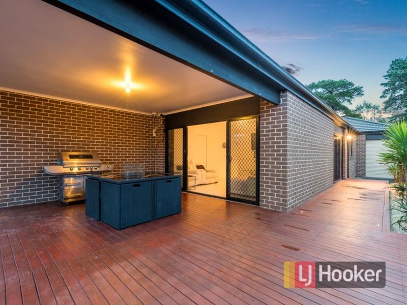 Photo - 58 Sussex Avenue, Cranbourne North VIC 3977 - Image 12