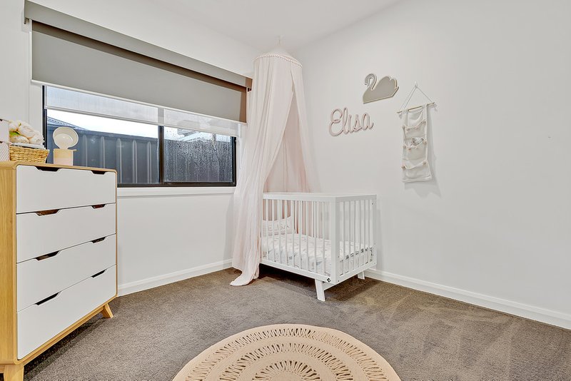 Photo - 58 Sustainable Drive, Craigieburn VIC 3064 - Image 15