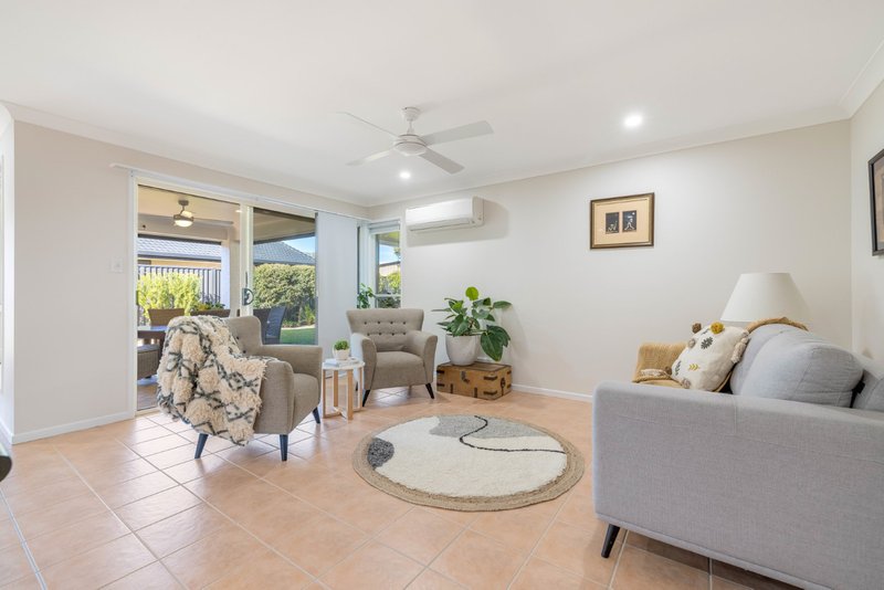 Photo - 58 The Corso , Pelican Waters QLD 4551 - Image 5