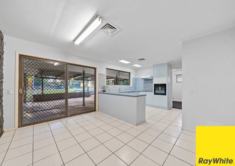 Photo - 58 Timor Avenue, Loganholme QLD 4129 - Image 4