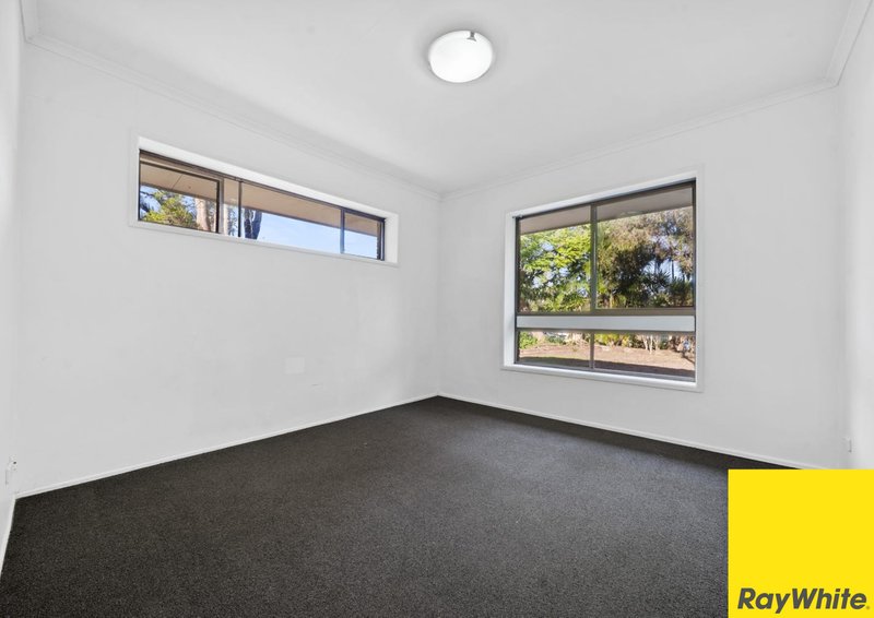Photo - 58 Timor Avenue, Loganholme QLD 4129 - Image 9