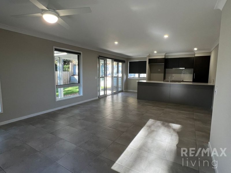 Photo - 58 Totara Street, Narangba QLD 4504 - Image 4