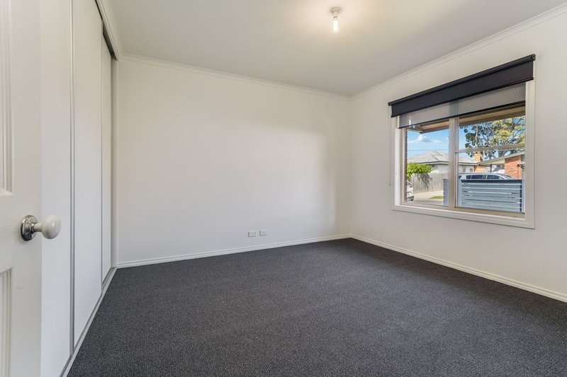 Photo - 58 Trigg Street, Geelong West VIC 3218 - Image 4