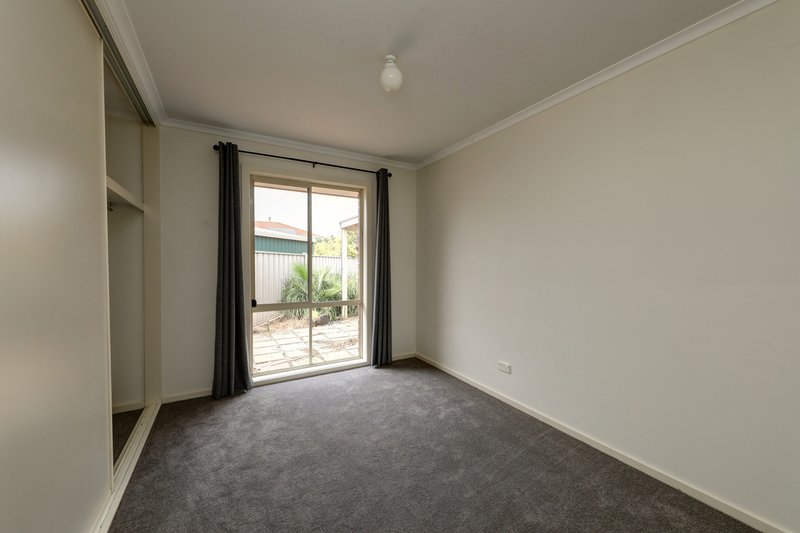 Photo - 5/8 Waratah Court, Cobram VIC 3644 - Image 7