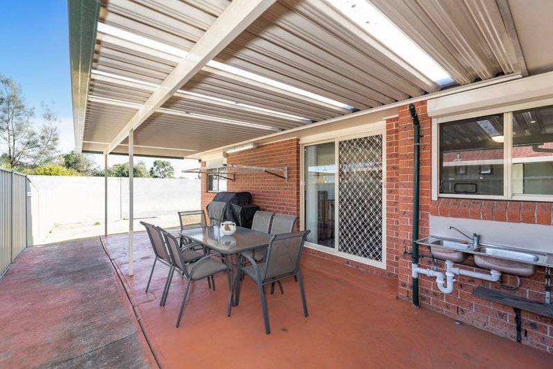 Photo - 58 Whitsunday Cct , Green Valley NSW 2168 - Image 11