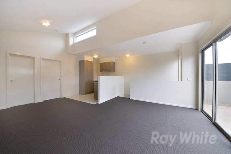 Photo - 5/8 Woodvale Road, Boronia VIC 3155 - Image 3