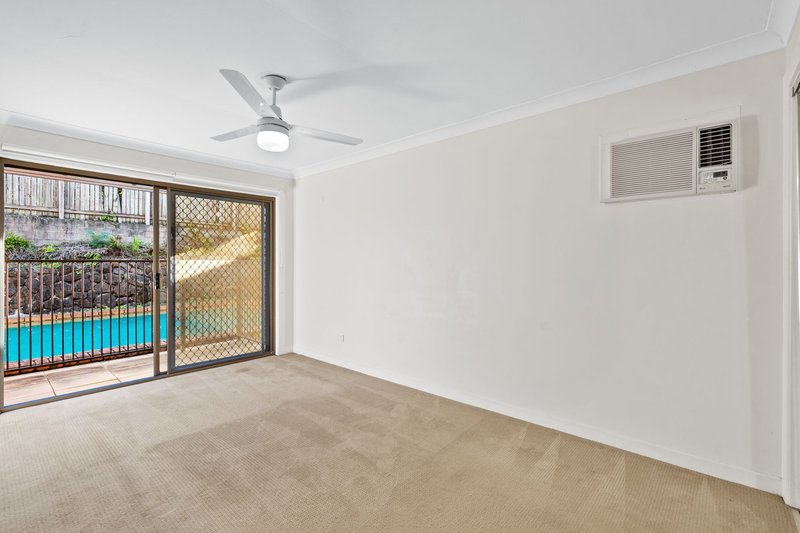 Photo - 58 Yangoora Crescent, Ashmore QLD 4214 - Image 7