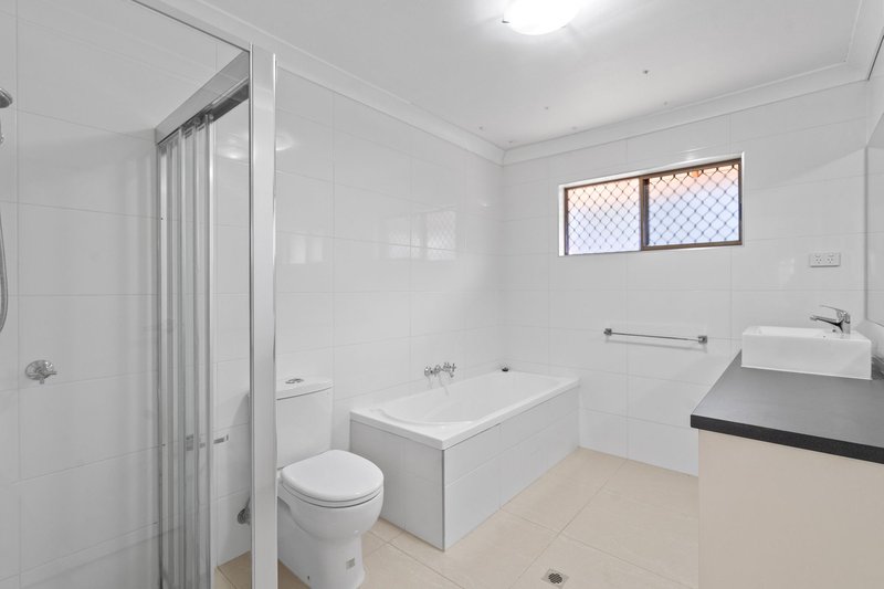 Photo - 58 Yangoora Crescent, Ashmore QLD 4214 - Image 12