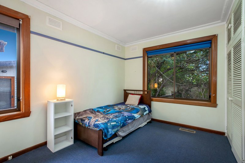 Photo - 58 Yarra Avenue, Reservoir VIC 3073 - Image 8